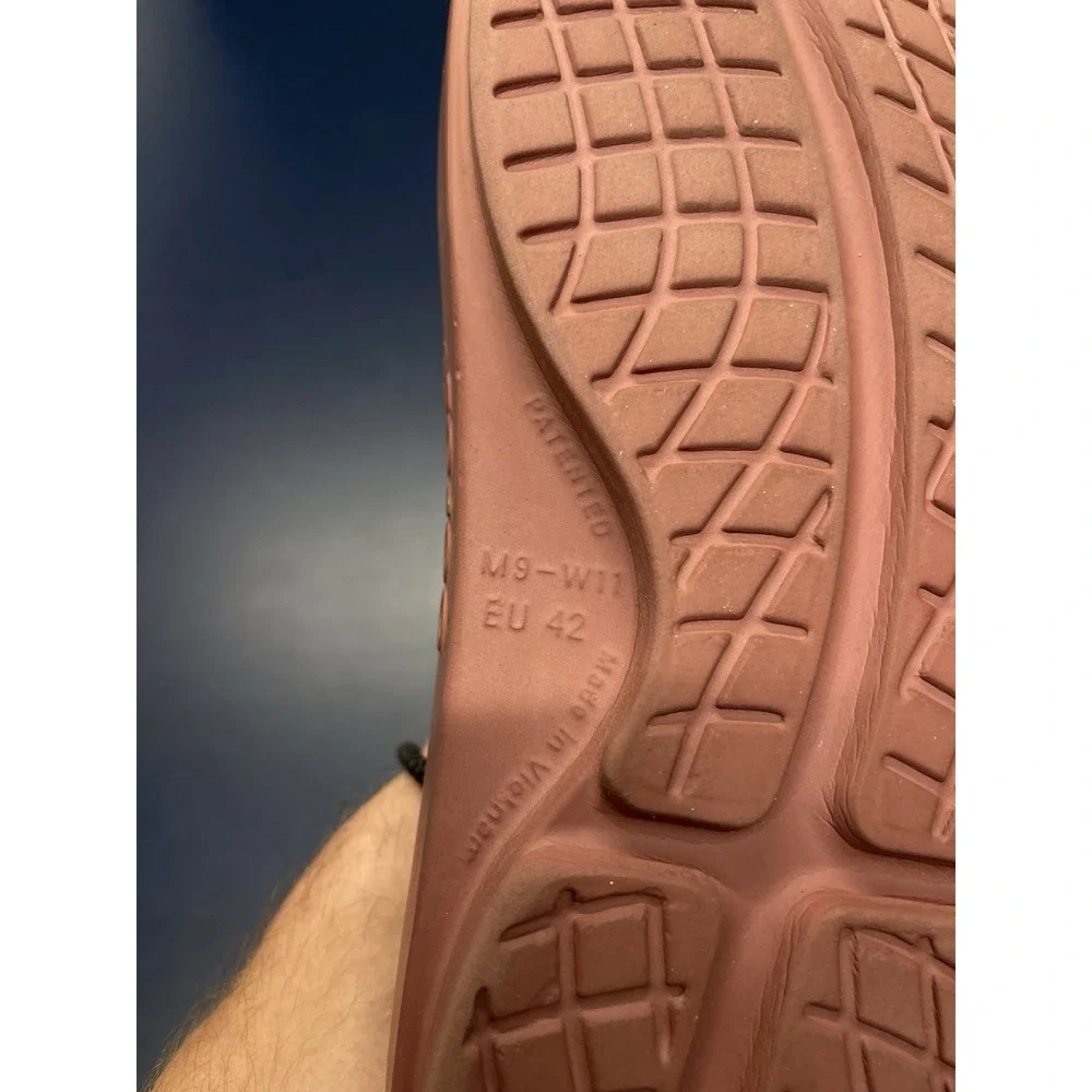 OOFOS OOahh Recovery Slide Sandal Women's 11 Men's 9 Orange Slip On